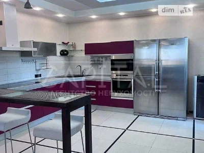 Продажа 3к квартиры 181 кв. м по ул. Ахматовой Анны 13Г.