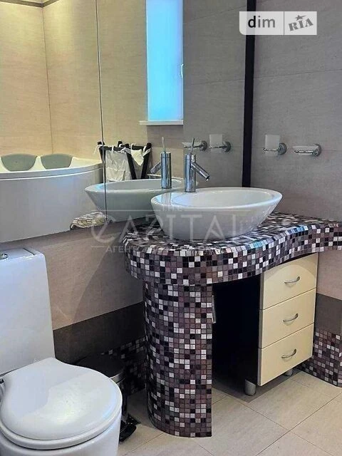 Продажа 3к квартиры 181 кв. м по ул. Ахматовой Анны 13Г.