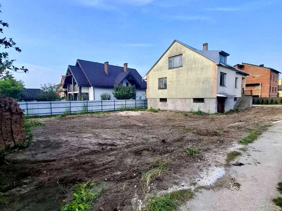 Будинок. Львів, Білогорща вул.