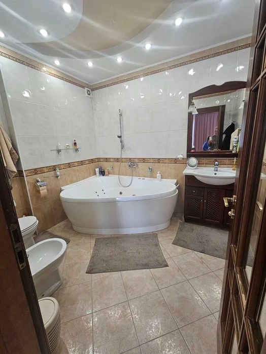 КОТЕДЖ з ліфтом! вул.Гіпсова (Алтайські озера) 275кв.м.+гара