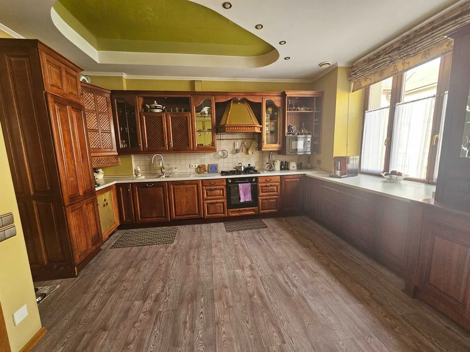 КОТЕДЖ з ліфтом! вул.Гіпсова (Алтайські озера) 275кв.м.+гара
