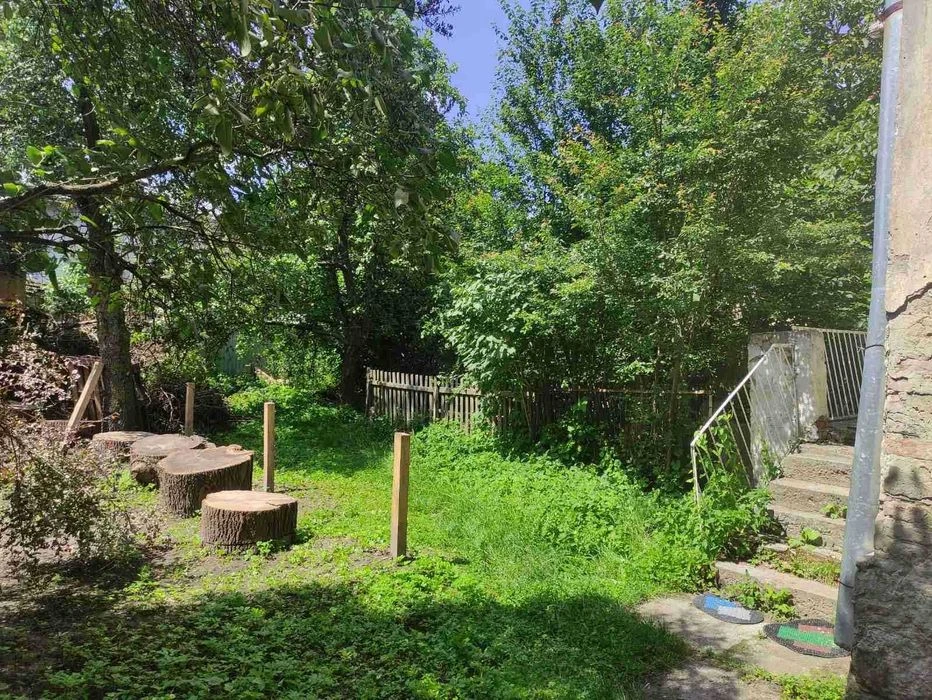 Продаж будинку по вул. Багряного, ділянка 5 сот.