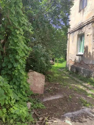 Продаж будинку по вул. Багряного, ділянка 5 сот.