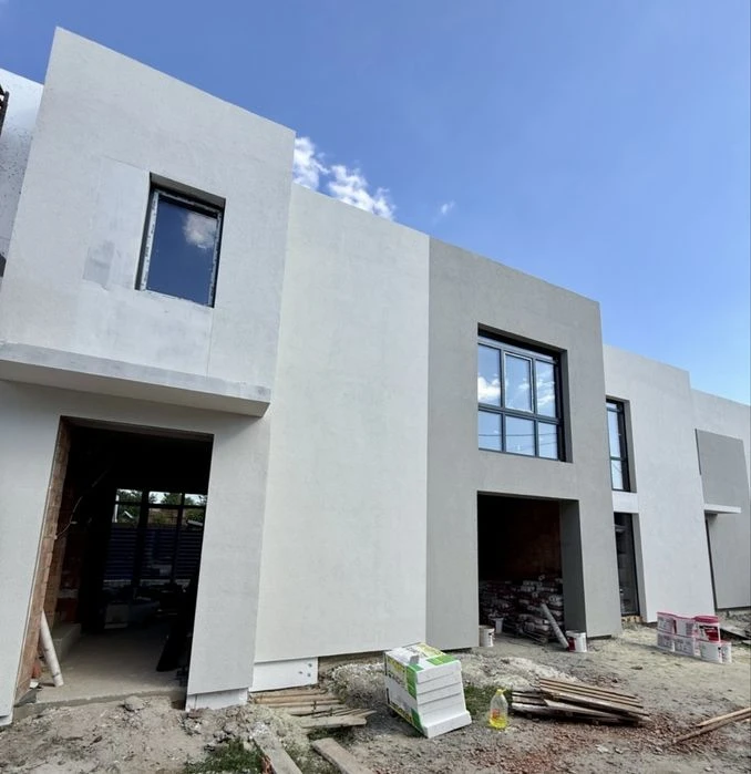 Сучасний котедж з гаражем 111 м у Львові / від забудовника