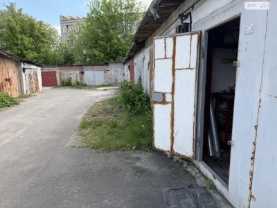Продаж Місце в гаражному кооперативі Дубове