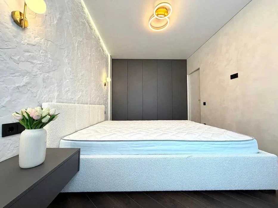 Modern one-room apartment with a beautiful view near the lake