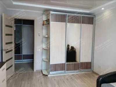 Квартира. Полтава, Героїв України вул. (Героїв Сталінграду),