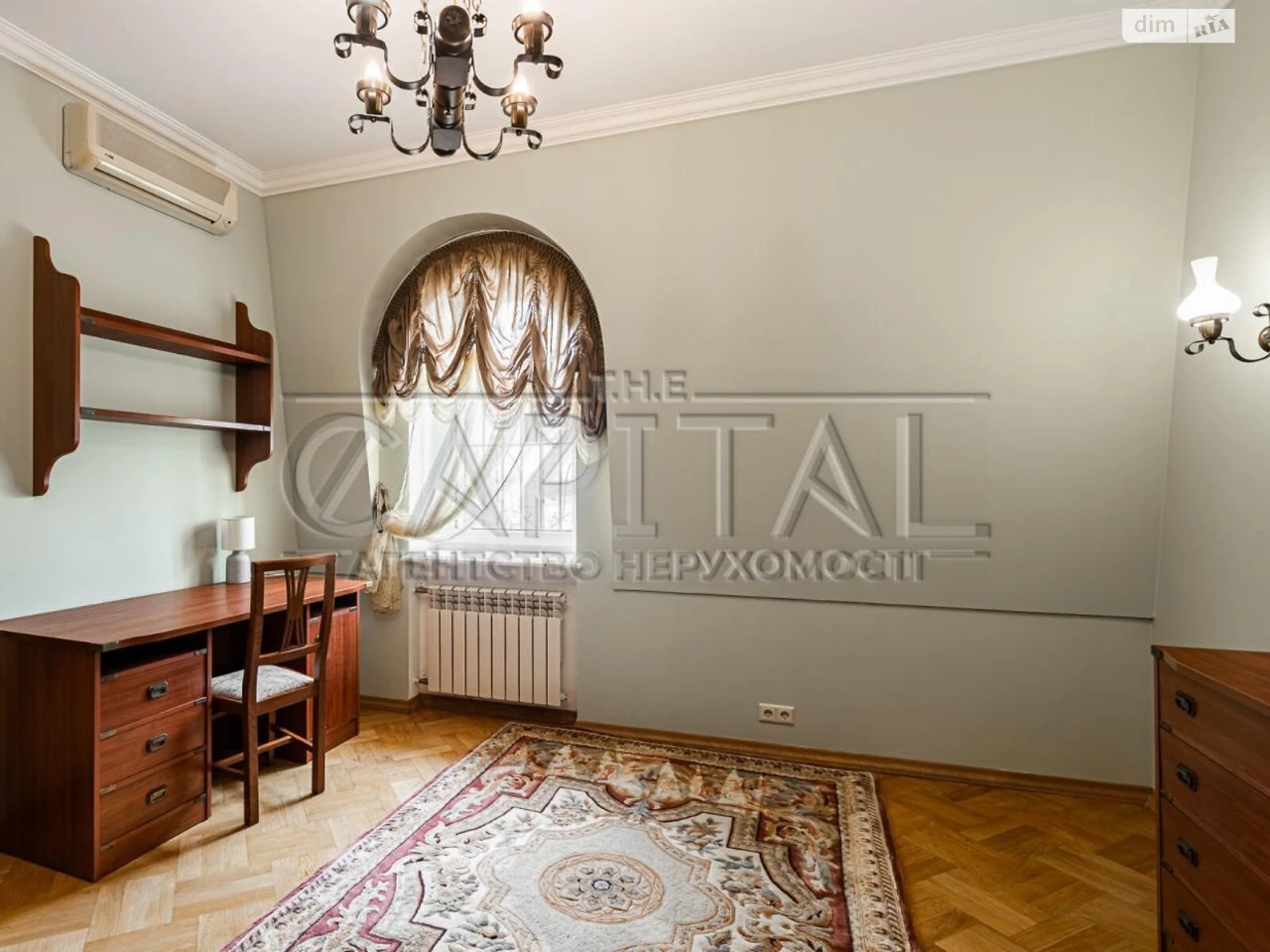 Продаж Квартира Поділ