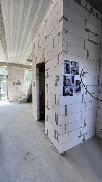 Таунхаус 145 м² у Києві | Гараж, тераса на даху, газ | Три к