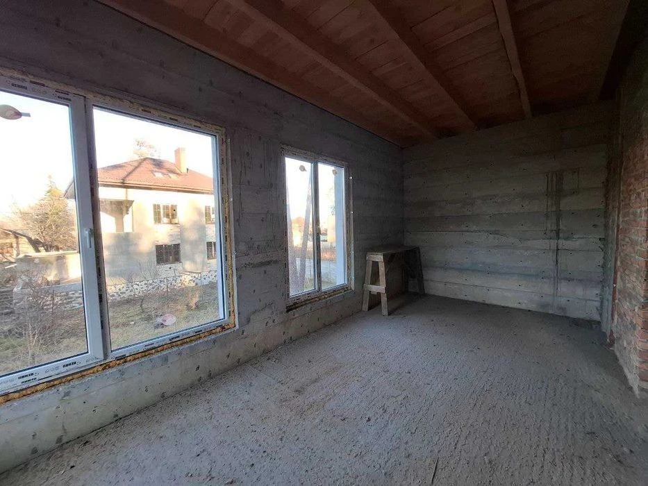 Продаж будинку з двох дуплексів 190,5м², 10 соток, вулиця М.