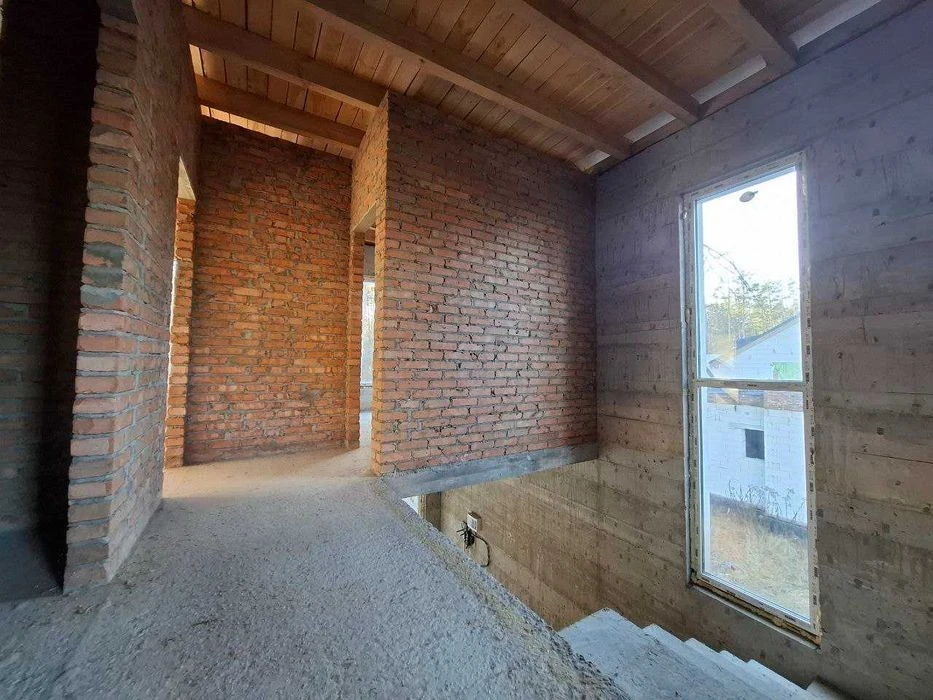 Продаж будинку з двох дуплексів 190,5м², 10 соток, вулиця М.