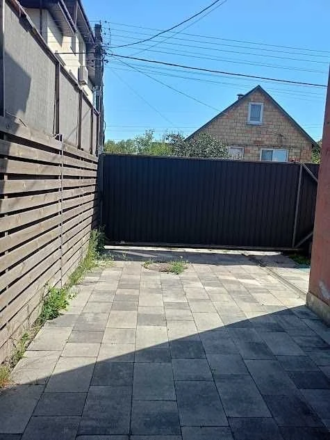 Богатирська, 42. Будинок з ремонтом