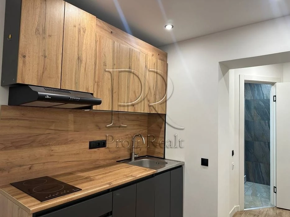 Smart apartment for sale at Akademika Biletskoho 9, Sol