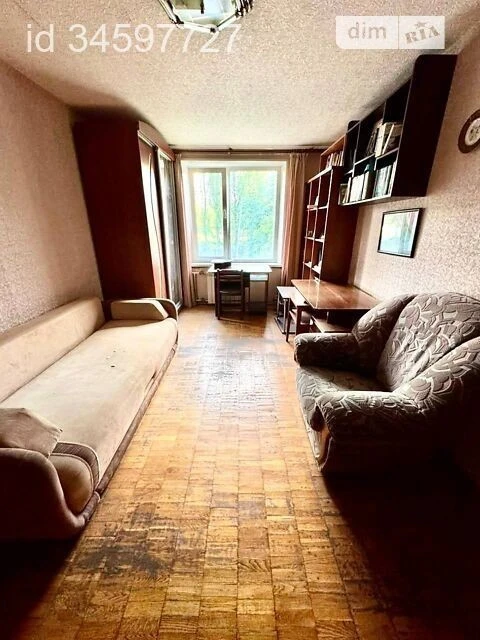 Sale of 2-room apartment 43.7 sq. m. on Knyazya Romana Mstislava Street