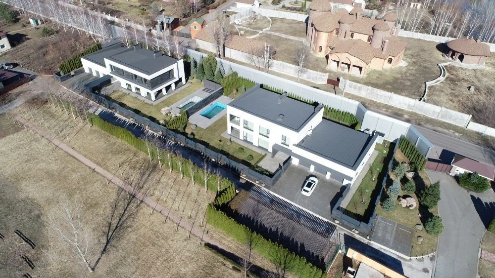 Осокорки. 7км. от м. Славутич. Современный кирпичный дом воз