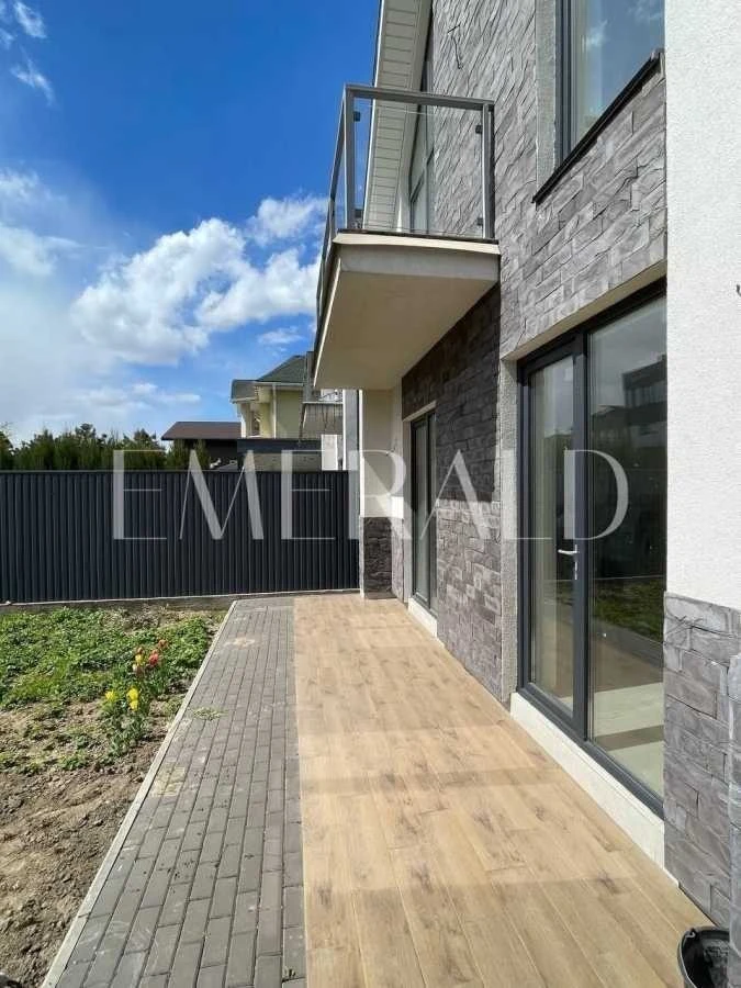 Продаж будинку 142.5 м², Калинова вул., 6