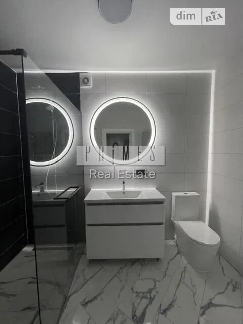 Продаж 2 поверхового будинку 120 кв. м, 3 кімнати, на вул. Я