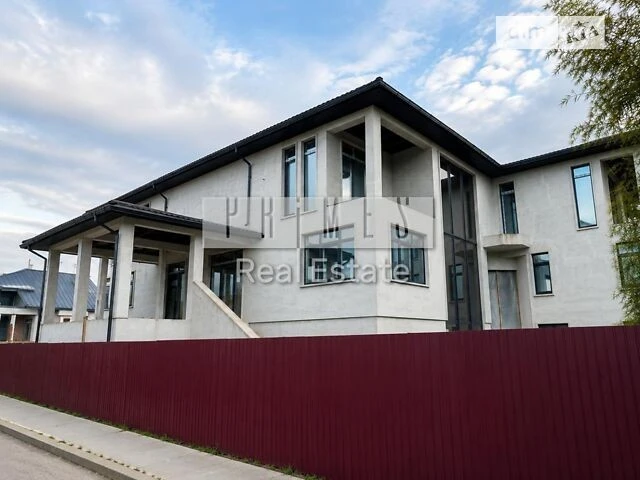 Продаж 3 поверхового будинку з ділянкою на 500 кв. м., 500 к