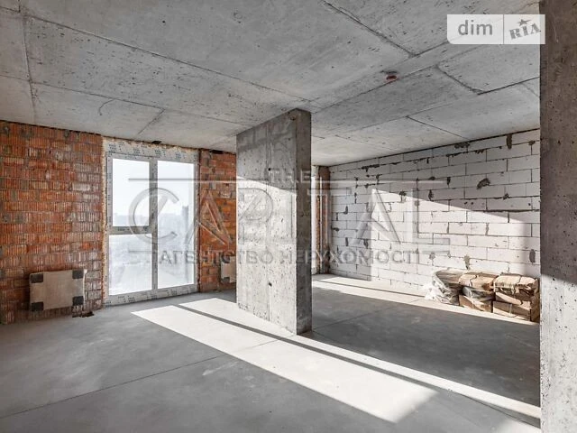 Sale of 2-room apartment 70 sq. m. on Andriy Verkhoglyada St. 30 • I