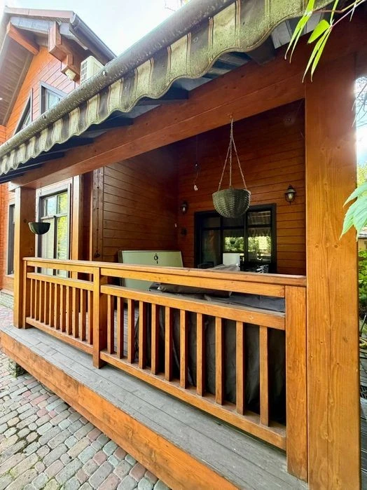 Продаж будинку з клеєного бруса | Київ, Осокорки | 1,7 км до