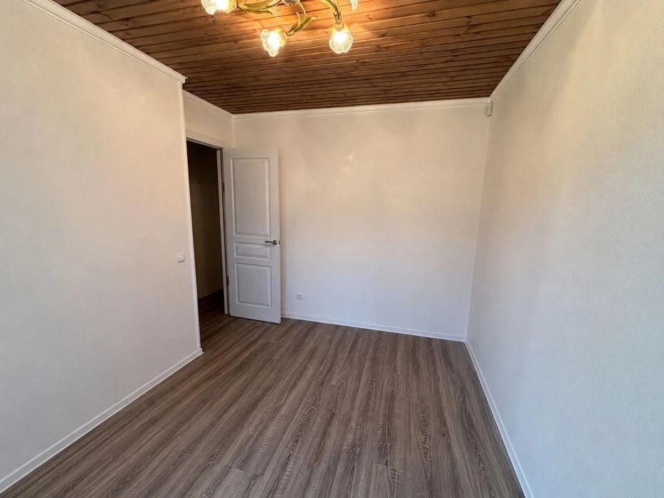 Продам новий будинок 50 м² з ремонтом і власним подвір'ям, К