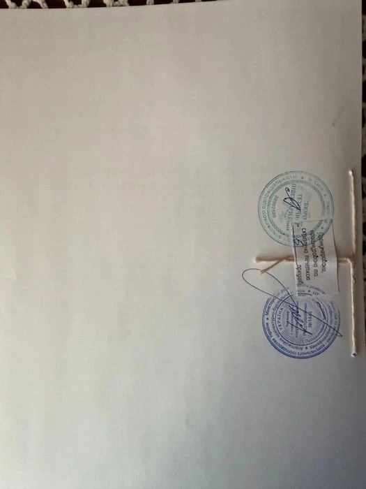 Продаж земельної ділянки з будинком, є можливість розділити