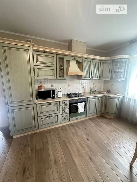 Продаж 2 поверхового будинку з ділянкою на 6 соток, 104 кв.