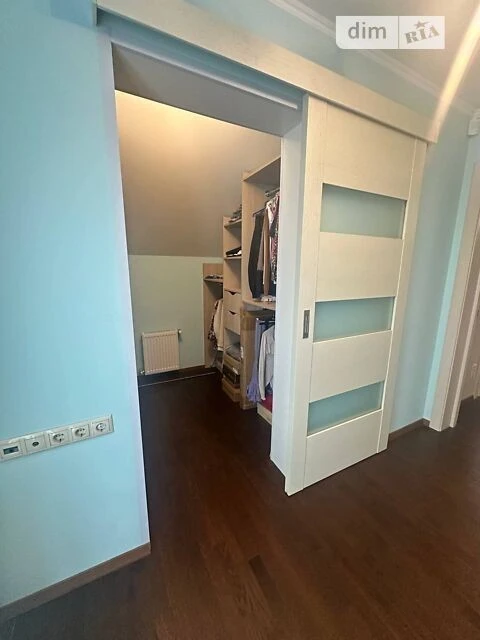 Продаж 2 поверхового будинку з ділянкою на 6 соток, 104 кв.