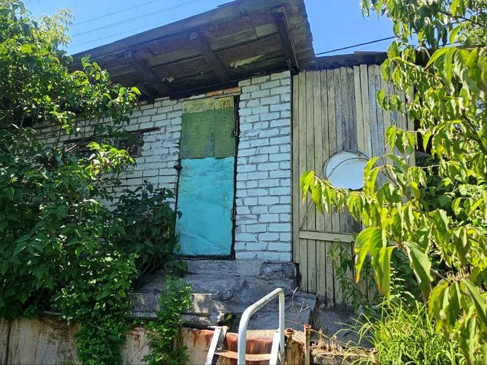 Будинок. Київ, Дамбова вул.