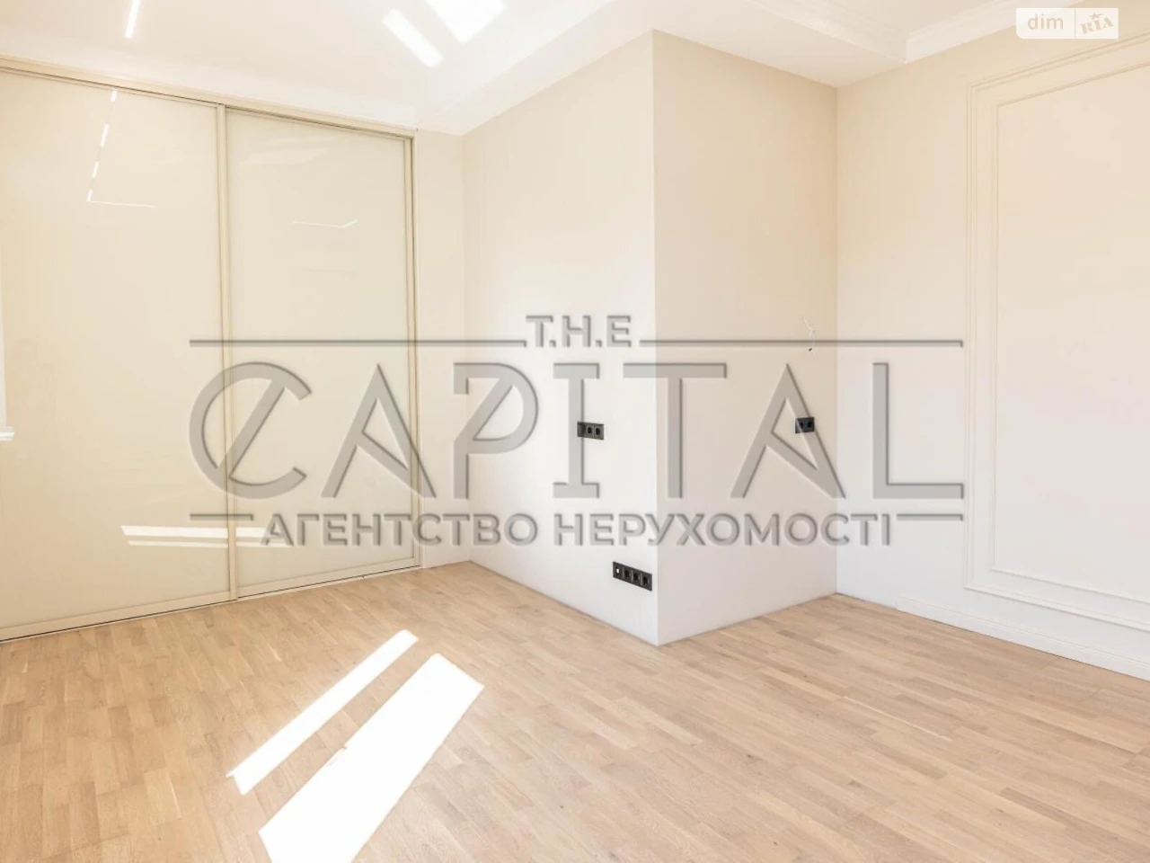 Продаж Дім