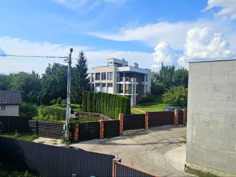 Будинок. Київ, садова