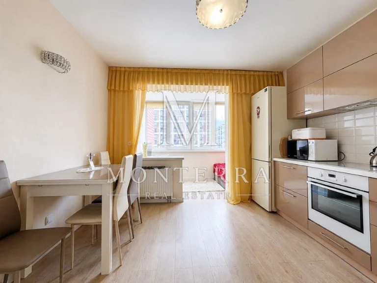 WITHOUT % 2-room apartment for sale with renovation, 75 m², residential complex Krister G