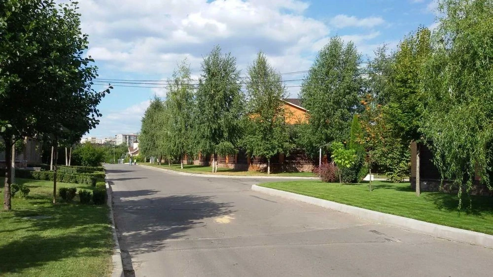 Дім 230 м + 70 м підвал УКРИТТЯ моноліт + гараж 45 м Котеджн
