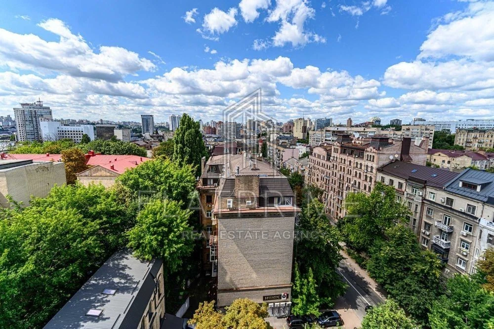 4-room apartment for sale 149 m² in the center of Kyiv