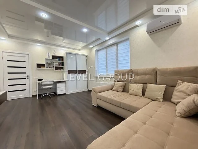For sale 2-room apartment 65 sq. m. on Priorska Street 16 • ID 346701