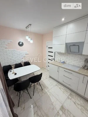 For sale 2-room apartment 65 sq. m. on Priorska Street 16 • ID 346701