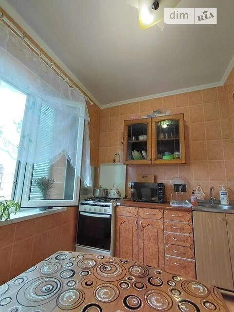 Sale of 1-room apartment 35 sq. m on 79 Heroiv Dnipra St. • ID 34