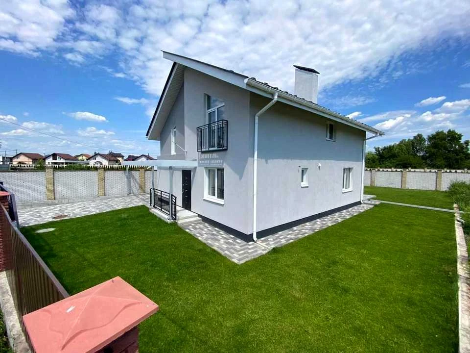 Будинок. Київ, лісостеповий