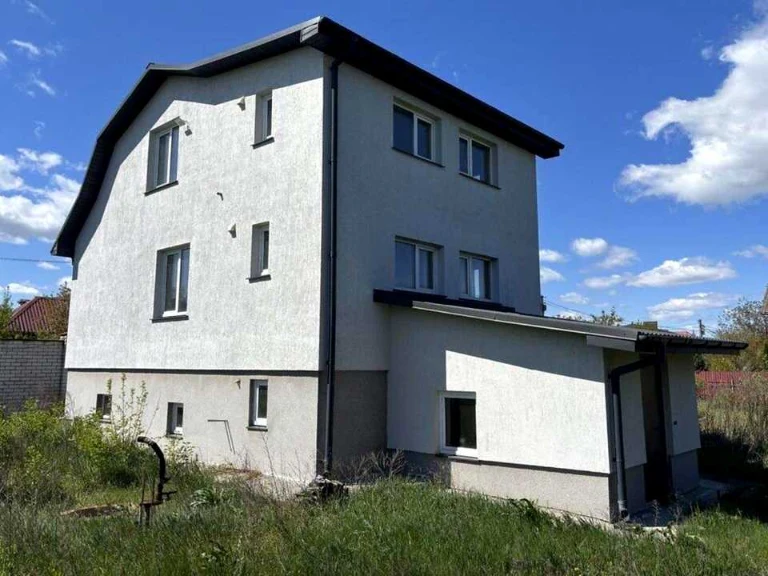 Будинок. Київ, 1-й лісостеповий пер.