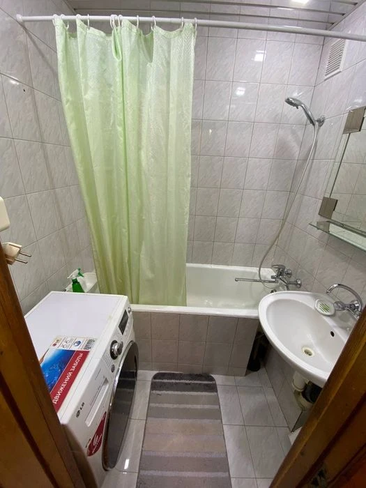 Продам 3ку Ул Школьная Малый Рынок