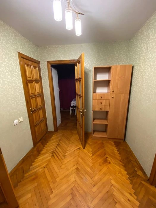 Продам 3ку Ул Школьная Малый Рынок