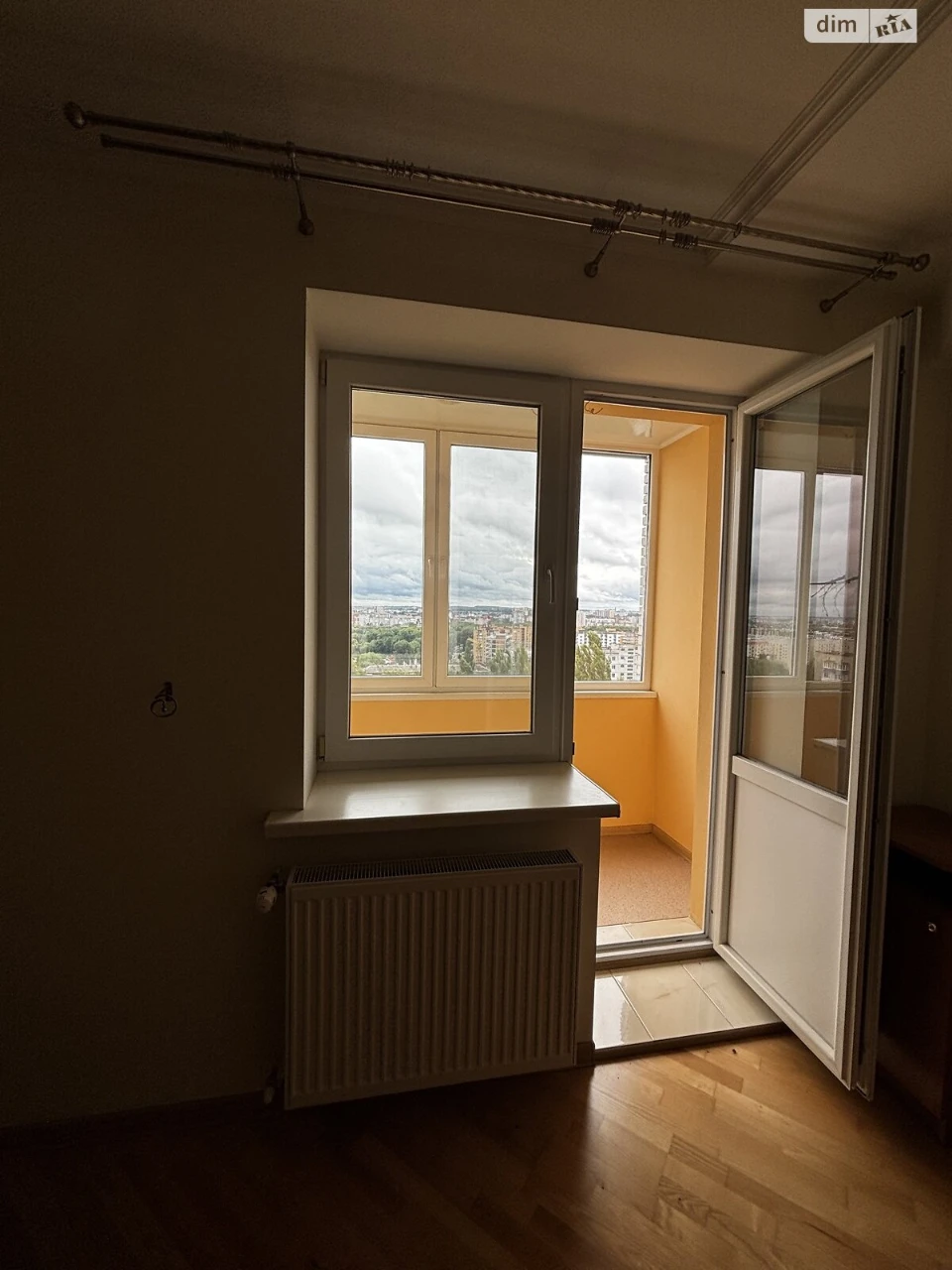 Продаж Квартира Виставка