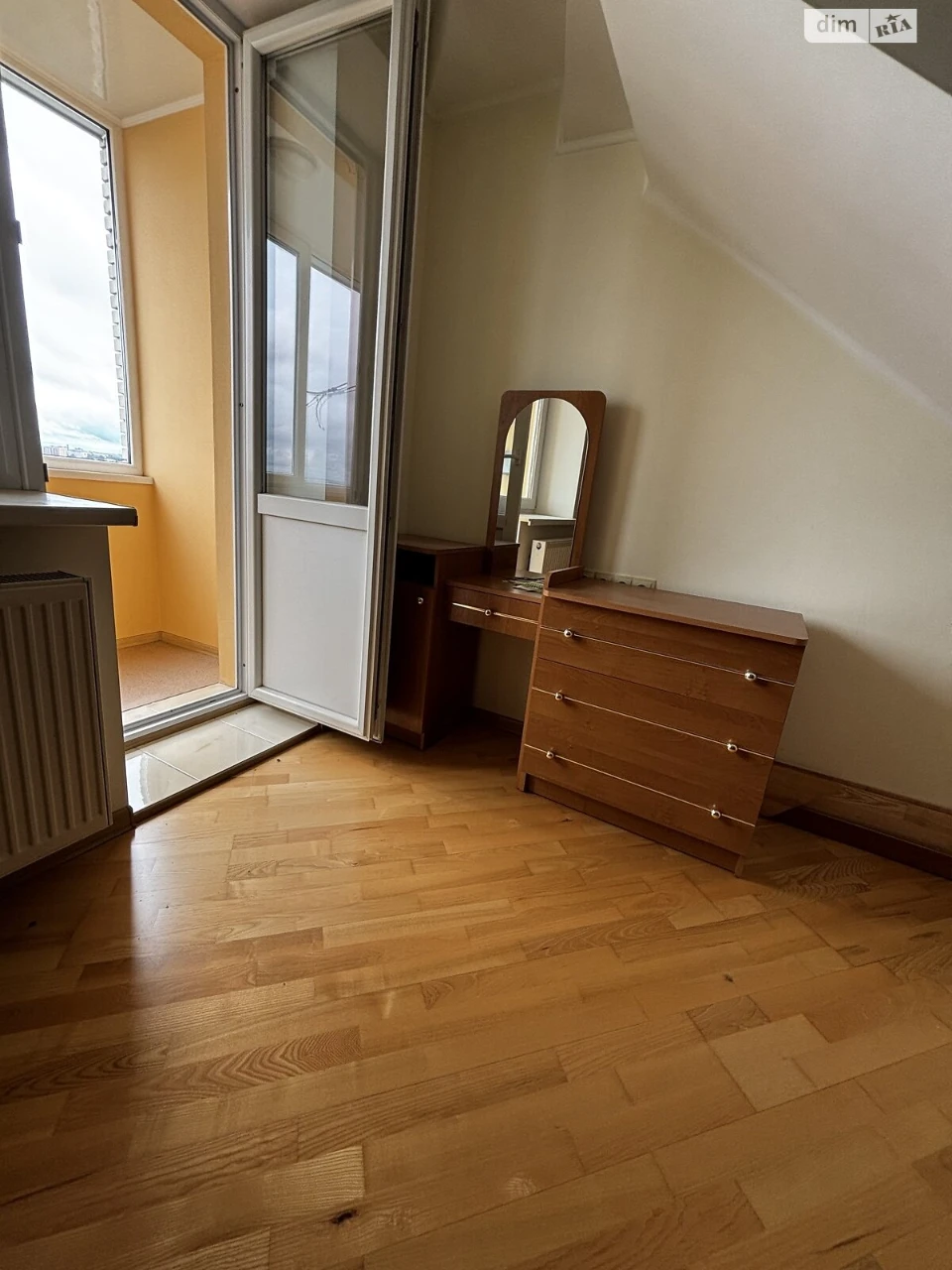 Продаж Квартира Виставка