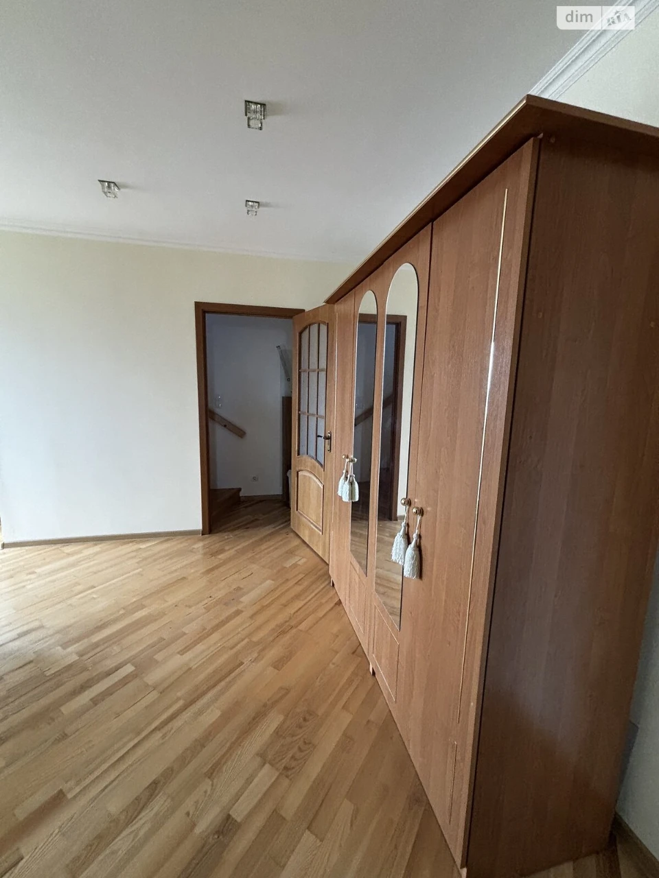 Продаж Квартира Виставка