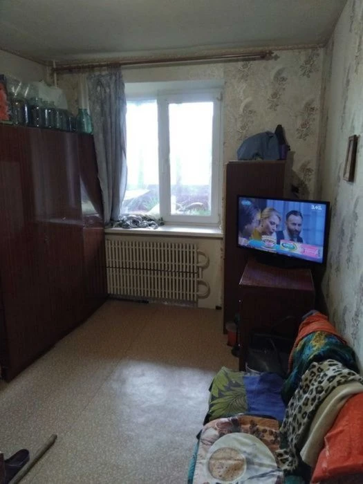For sale: 2-room apartment, improved, 50 m2, floor 3/9, Klochk Street