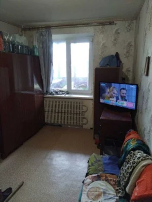 For sale: 2-room apartment, improved, 50 m2, floor 3/9, Klochk Street