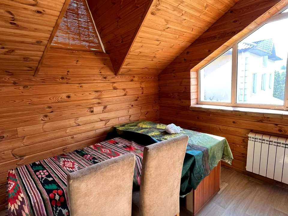 Будинок. Київ, Парковий пров.