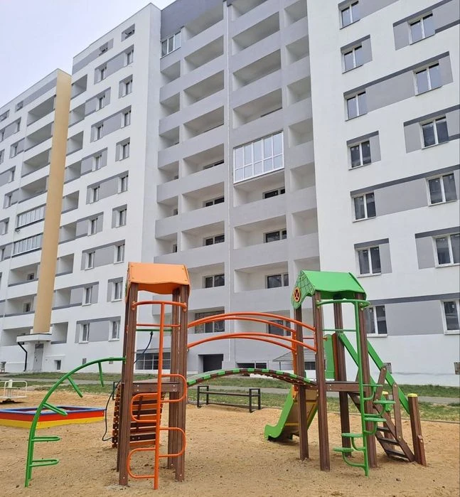 A real 2-bedroom, 62-square-meter apartment in the newly completed Skazka residential complex. Cold G