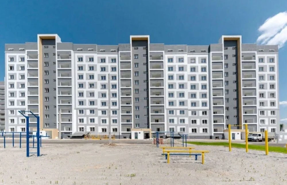 A real 2-bedroom, 62-square-meter apartment in the newly completed Skazka residential complex. Cold G