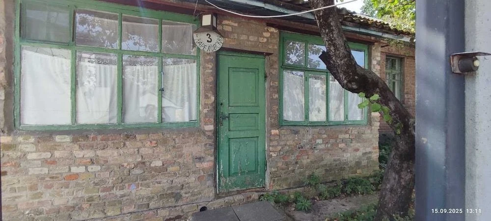 Продаж пів-будинку на вул. Долинського Луки, 3 (Кареловська)